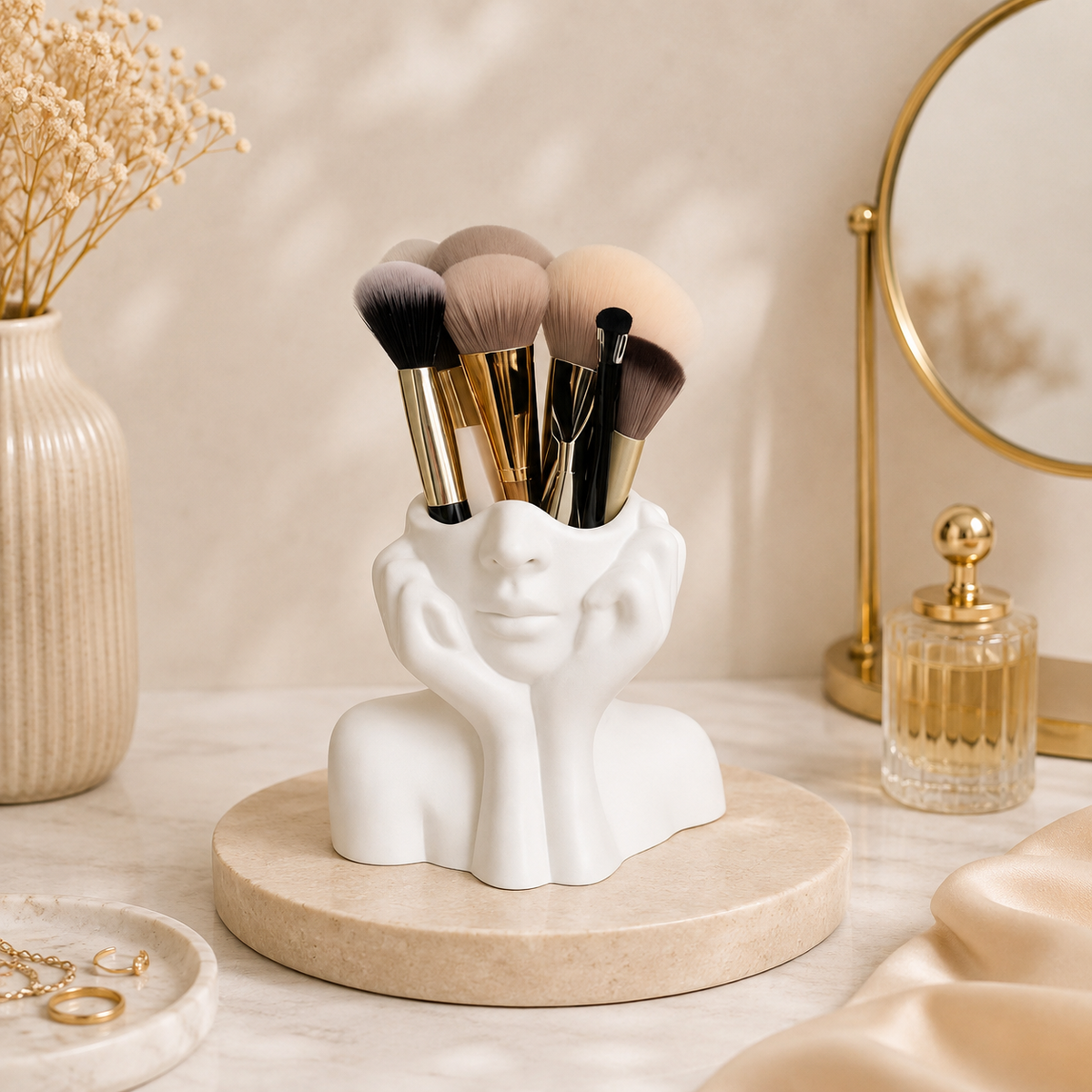 Glowth Makeup Brush Holder, product photo