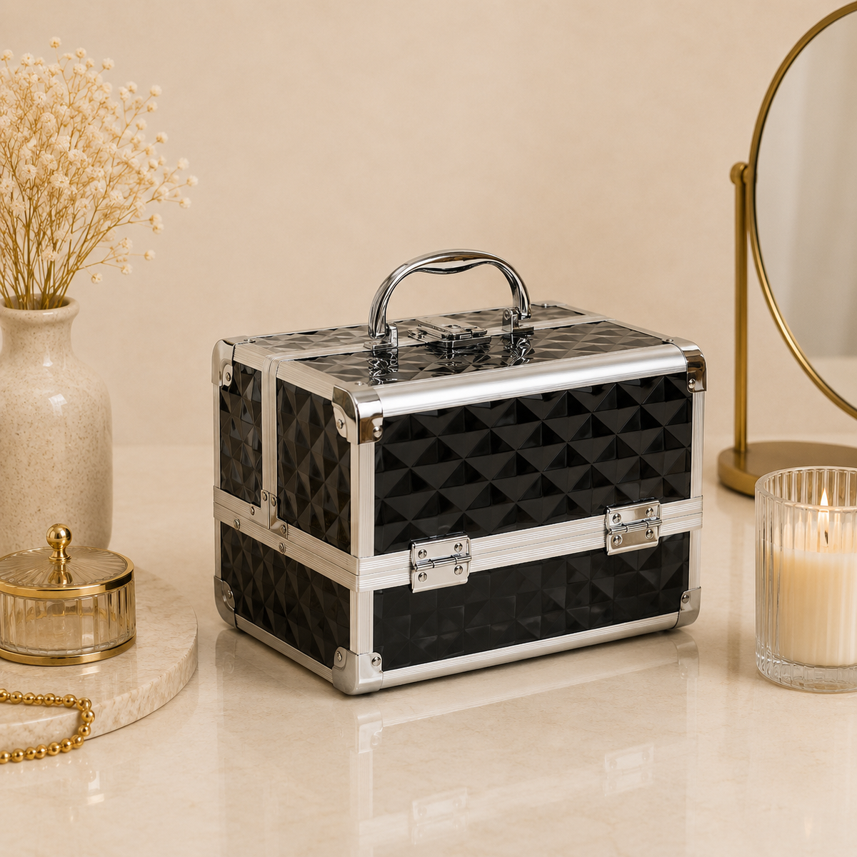 Glowth Diamond Aluminum Makeup Case, product photo