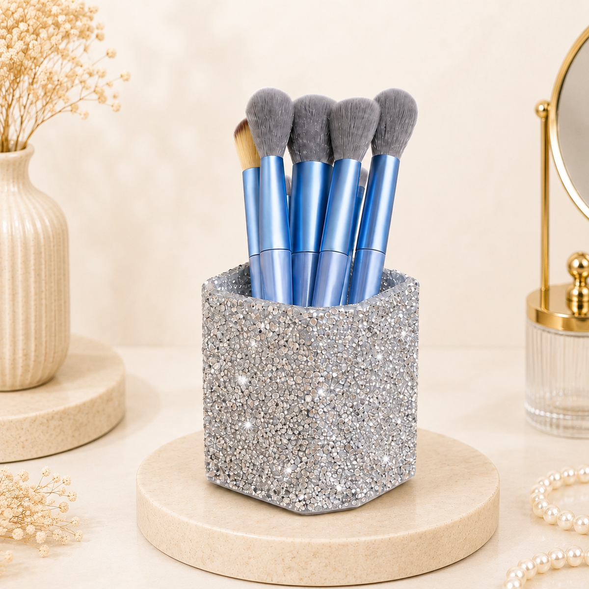 Glowth Glitter Makeup Brush Holder, product photo